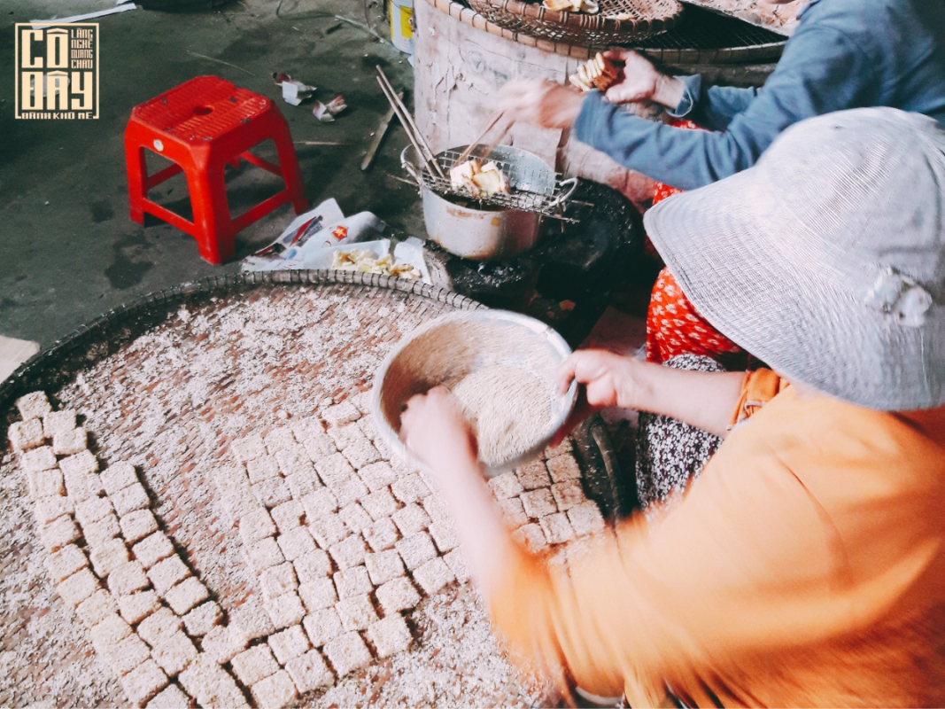 Bánh khô mè Quang Châu Cô Đây